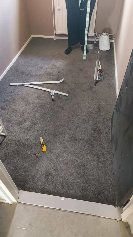 Tapijt in de slaapkamer gelegd